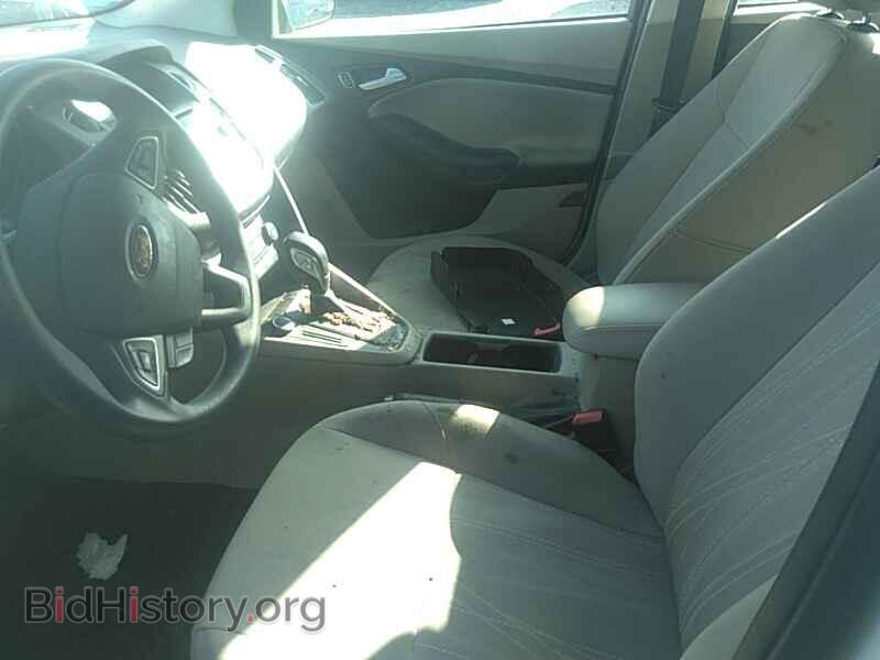 2017 Ford Focus - VIN: 1FADP3F21HL303635 - Фото 3
