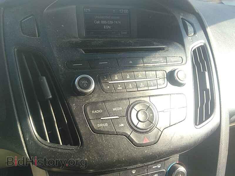 2017 Ford Focus - VIN: 1FADP3F21HL303635 - Фото 4