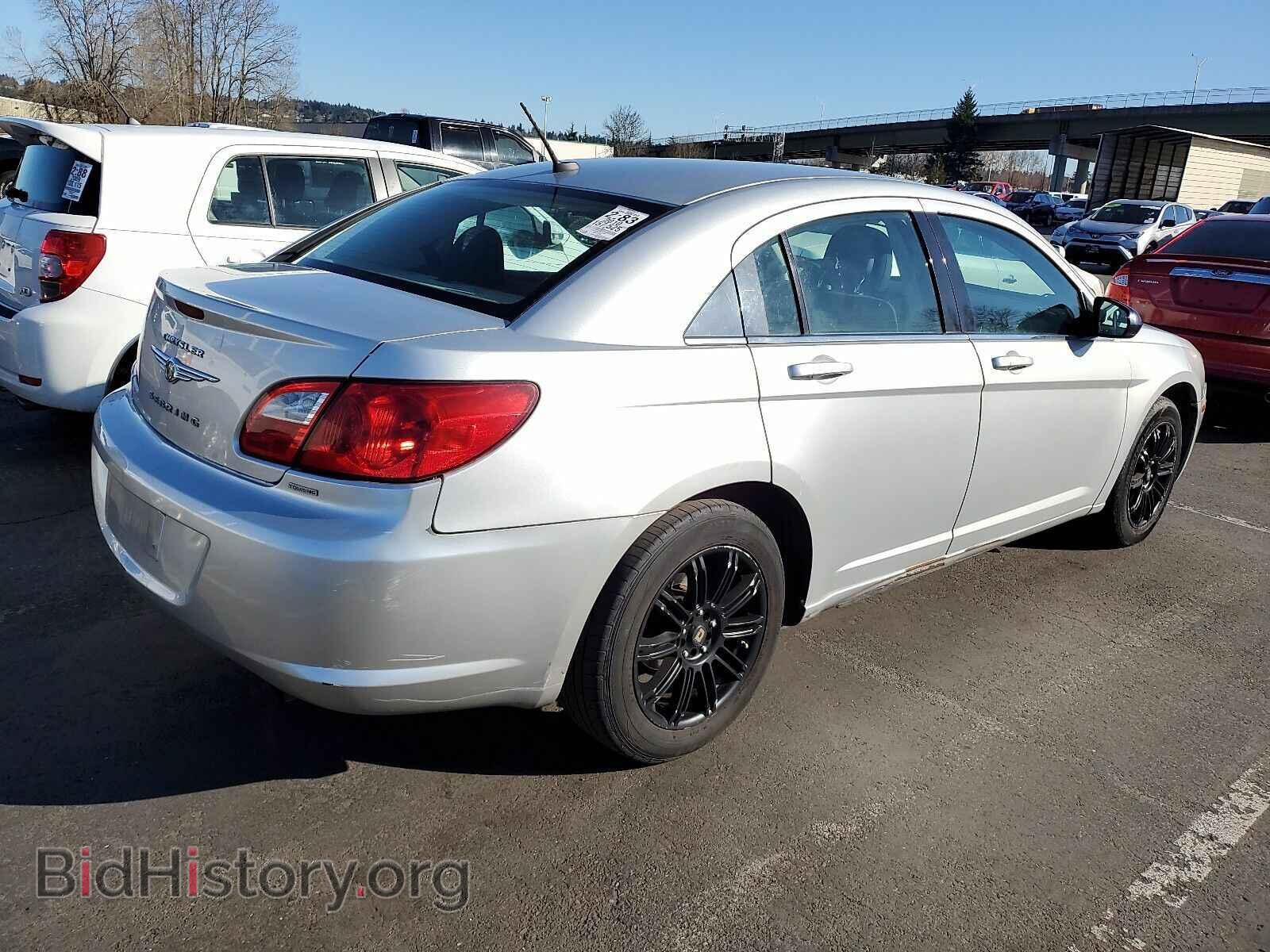 2010 Chrysler Sebring - VIN: 1C3CC4FB7AN181398 - Фото 2