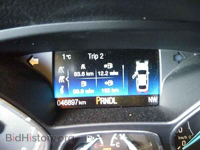 2016 Ford Focus - VIN: 1FADP3F22GL272796 - Photo 5