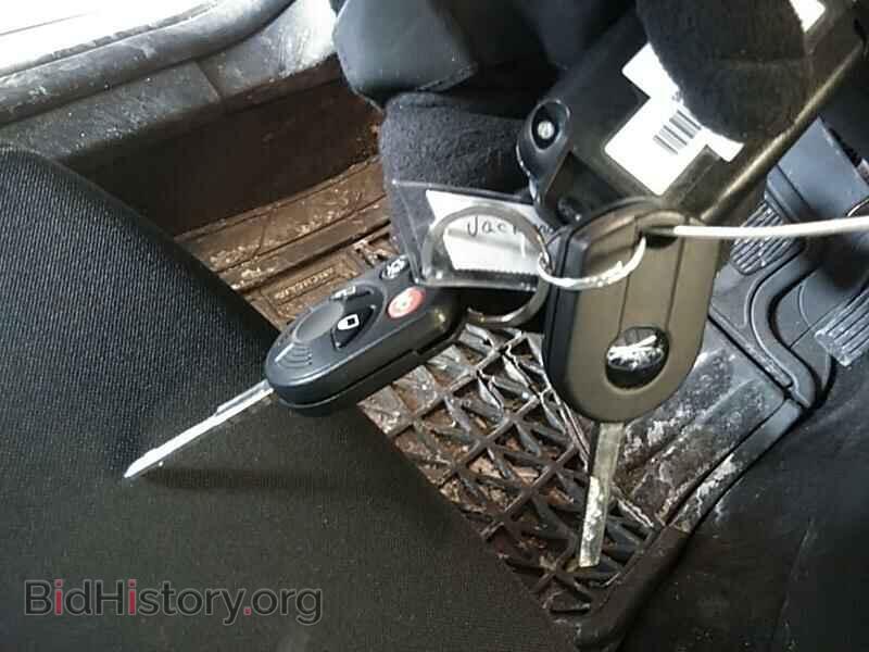 2016 Ford Focus - VIN: 1FADP3F22GL272796 - Photo 9