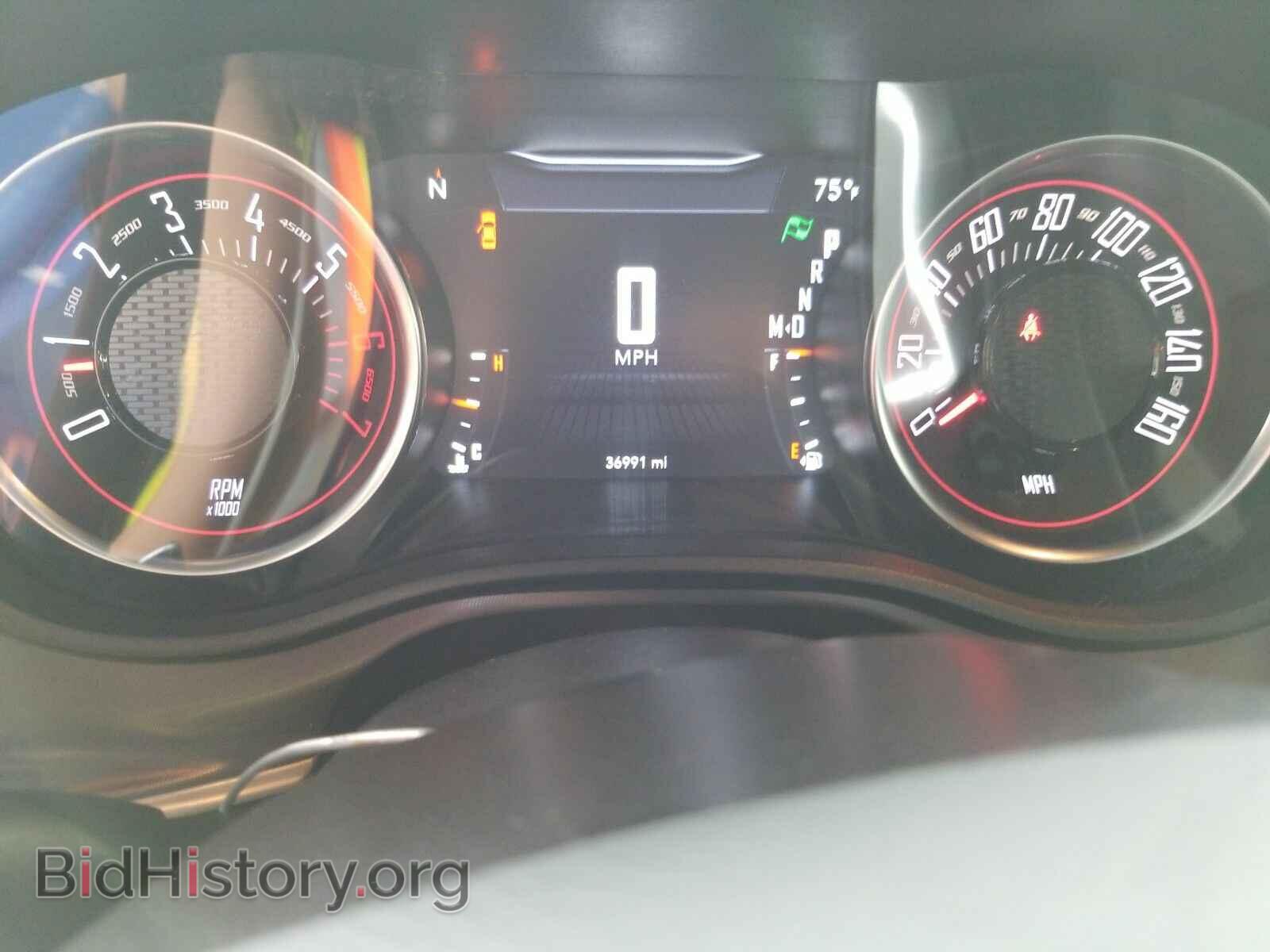 2019 Dodge Challenger - VIN: 2C3CDZBT5KH573816 - Фото 5
