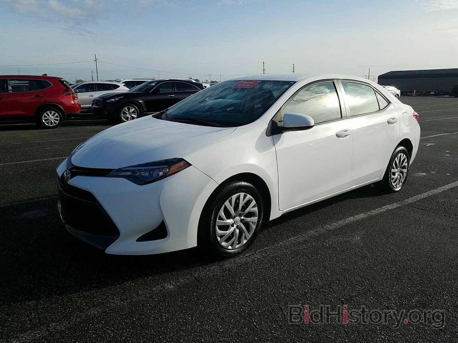 Photo 2T1BURHE4HC801193 - Toyota Corolla 2017