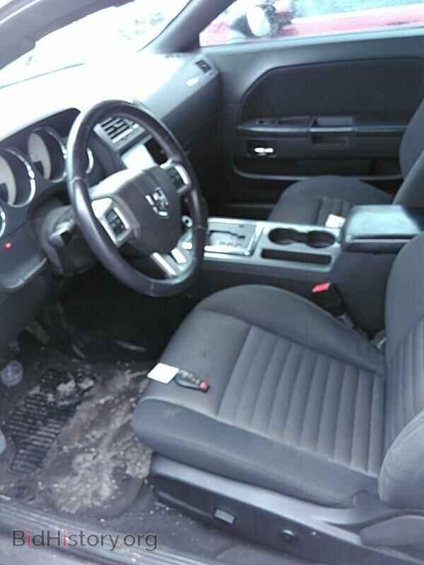 2014 Dodge Challenger - VIN: 2C3CDYAG7EH244943 - Фото 3