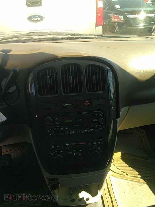 2005 Dodge Caravan - VIN: 2D4GP44LX5R152972 - Фото 4