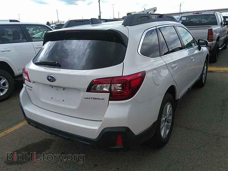 2019 Subaru Outback - VIN: 4S4BSAFC4K3360945 - Photo 2