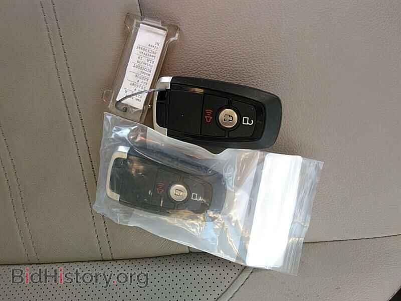 2019 Ford EcoSport - VIN: MAJ6S3KL8KC309946 - Фото 12