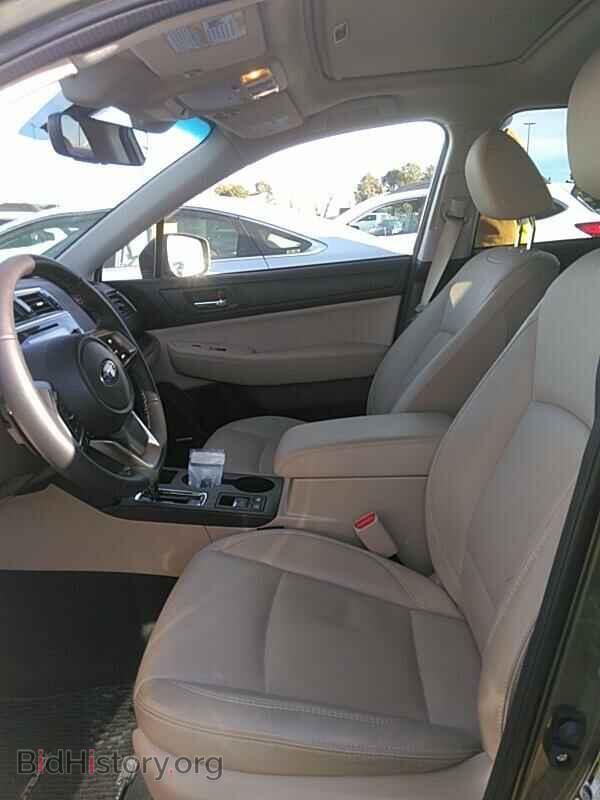 2019 Subaru Outback - VIN: 4S4BSANC5K3374922 - Фото 3