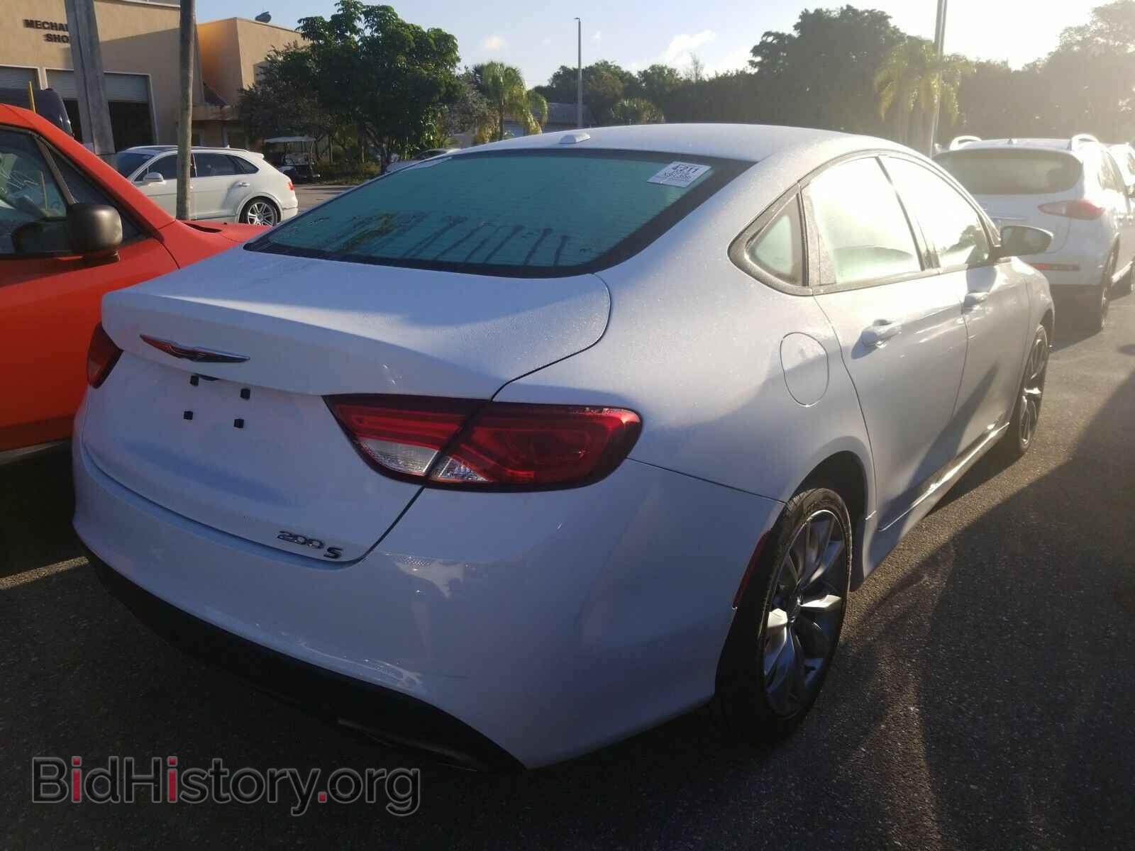 2016 Chrysler 200 - VIN: 1C3CCCBB5GN120835 - Фото 2