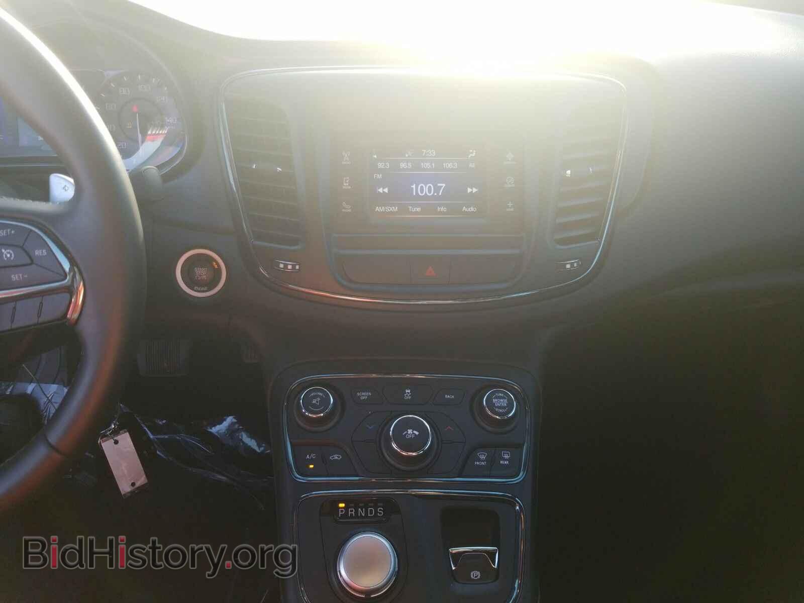 2016 Chrysler 200 - VIN: 1C3CCCBB5GN120835 - Фото 4