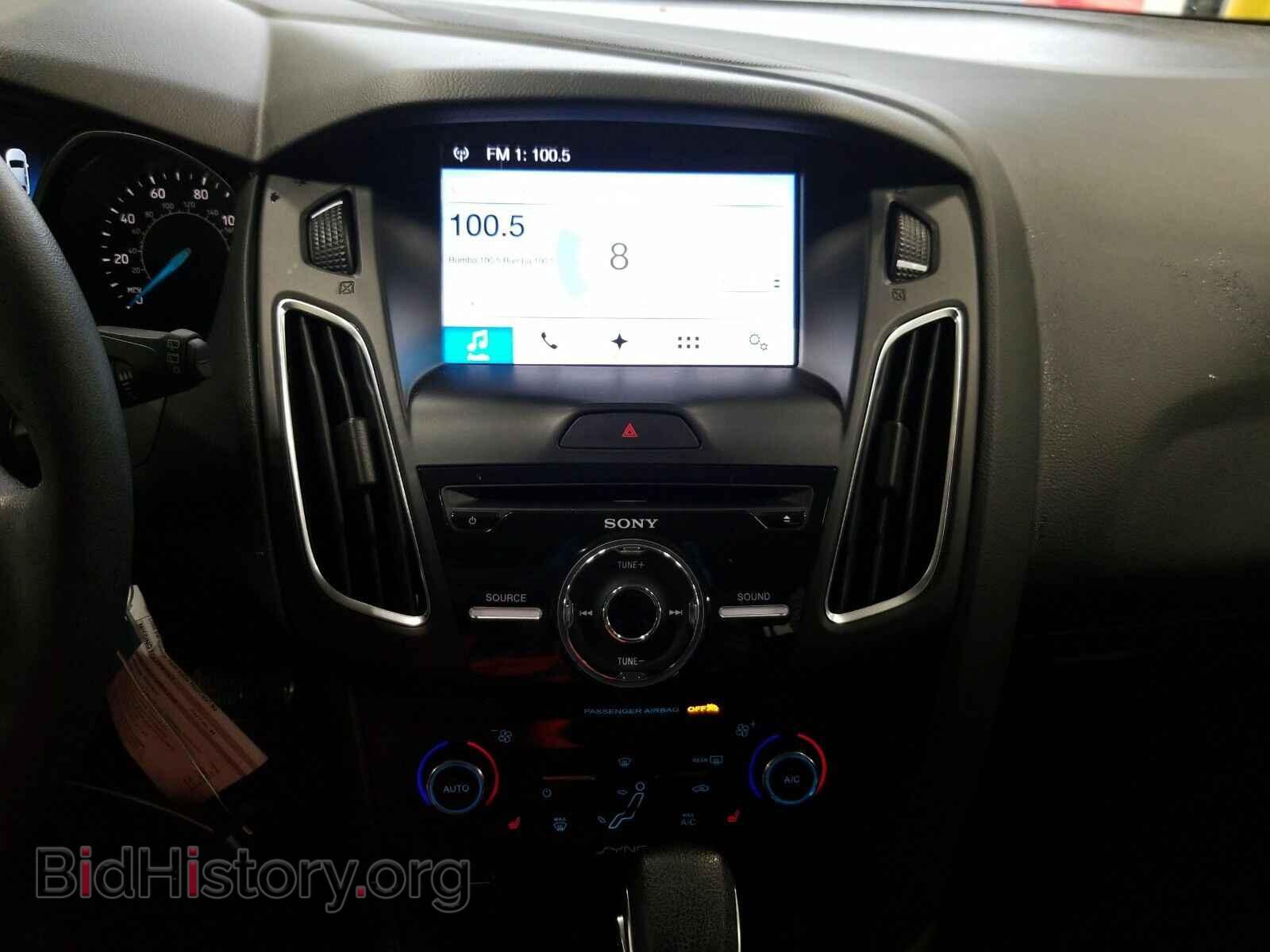 2017 Ford Focus - VIN: 1FADP3M23HL202633 - Фото 4
