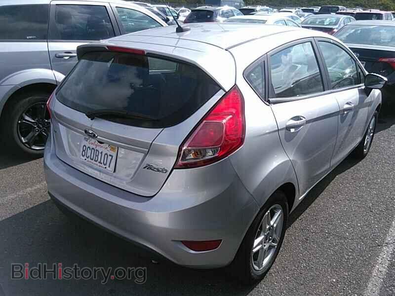 2018 Ford Fiesta - VIN: 3FADP4EJ3JM112706 - Фото 2