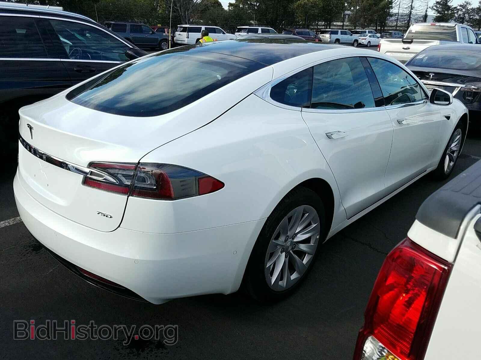 2018 Tesla Model S - VIN: 5YJSA1E28JF281117 - Photo 2
