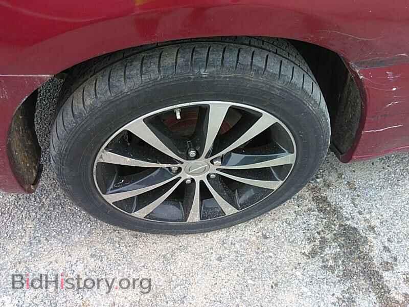 2012 Chrysler 200 - VIN: 1C3BCBGG3CN213311 - Фото 11