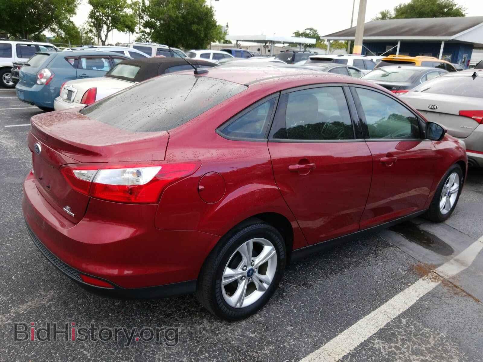2013 Ford Focus - VIN: 1FADP3F24DL254246 - Фото 2