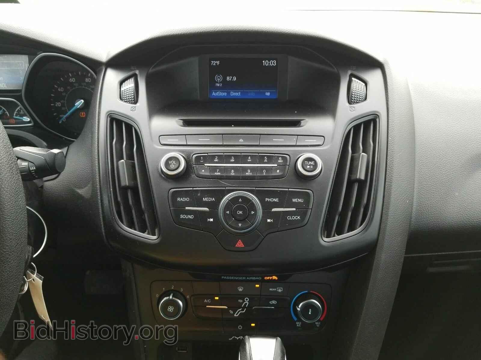 2016 Ford Focus - VIN: 1FADP3F22GL295091 - Фото 4