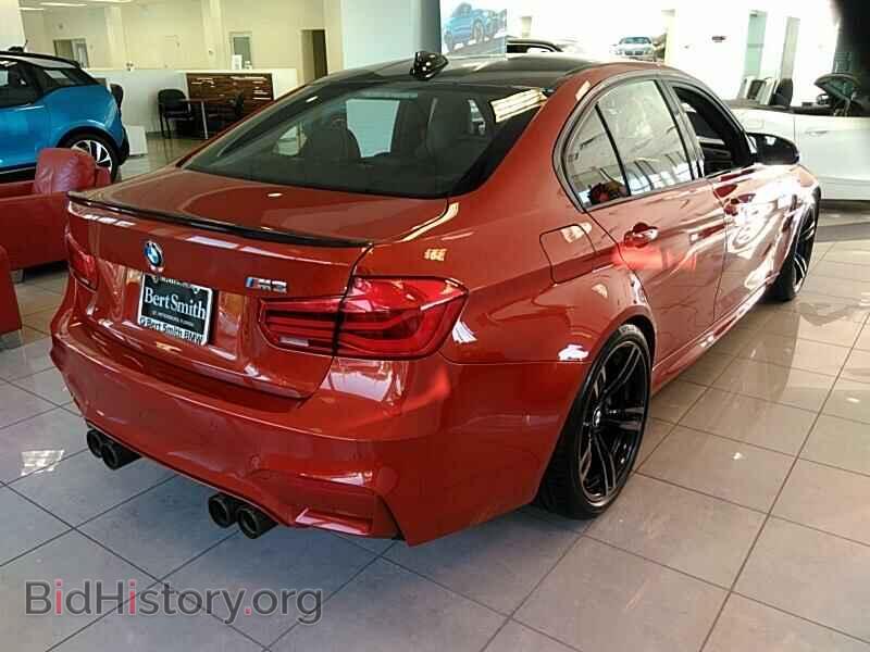 2017 BMW M3 - VIN: WBS8M9C57H5G84400 - Фото 2