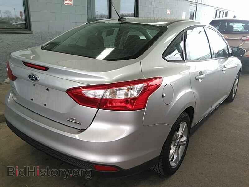 2013 Ford Focus - VIN: 1FADP3F22DL262409 - Фото 2