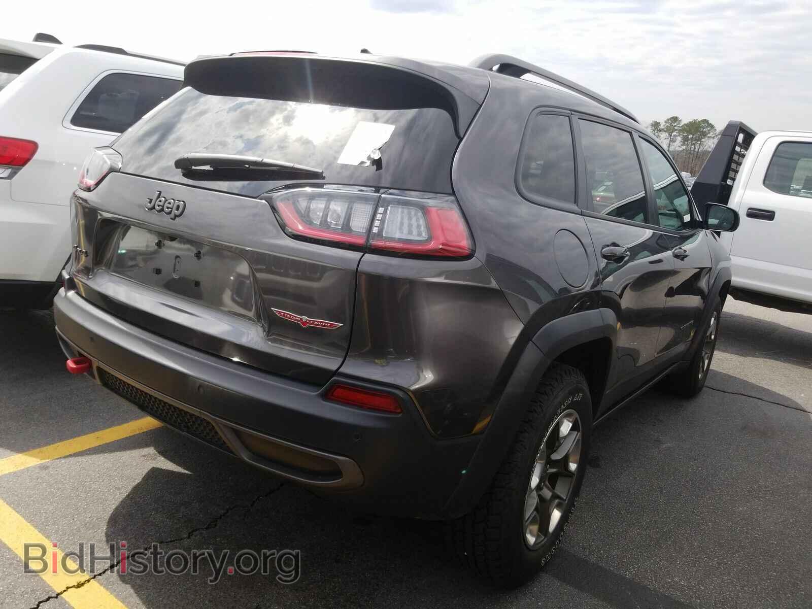 2019 Jeep Cherokee - VIN: 1C4PJMBX4KD298206 - Фото 2