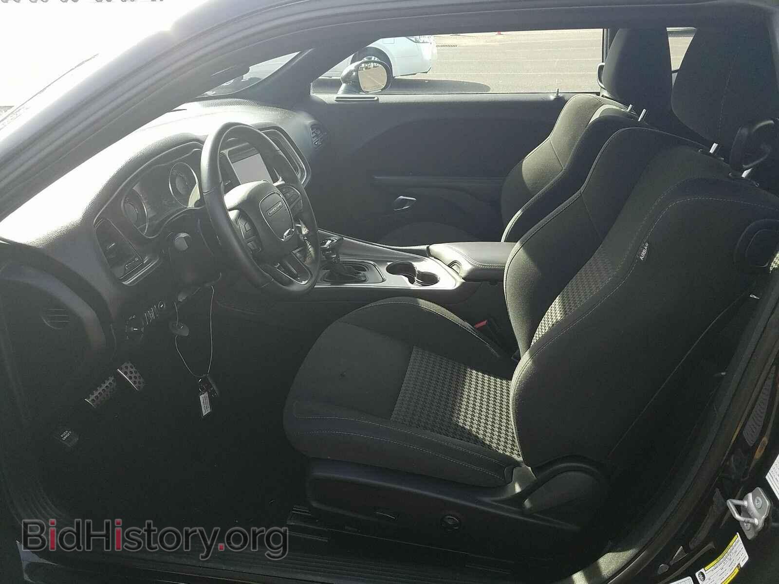 2019 Dodge Challenger - VIN: 2C3CDZBT8KH593722 - Photo 3