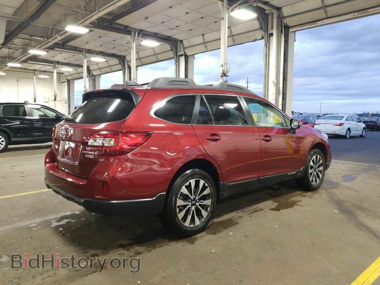 2017 Subaru Outback - VIN: 4S4BSANC6H3351805 - Фото 2