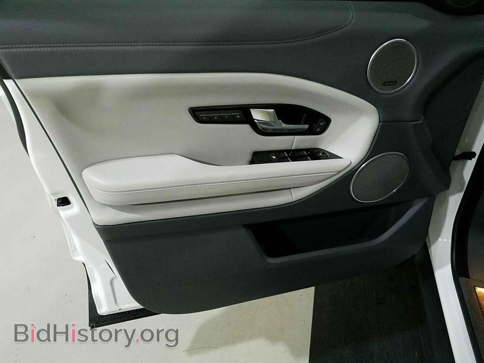 2016 Land Rover Range Rover Evoque - VIN: SALVR2BG9GH154115 - Фото 9