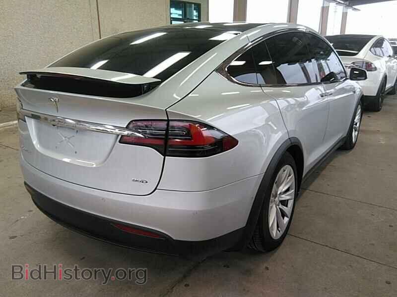 2016 Tesla Model X - VIN: 5YJXCAE20GF016670 - Фото 2