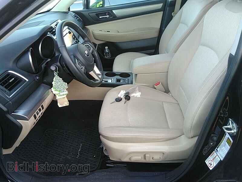 2017 Subaru Outback - VIN: 4S4BSACC1H3322277 - Фото 3