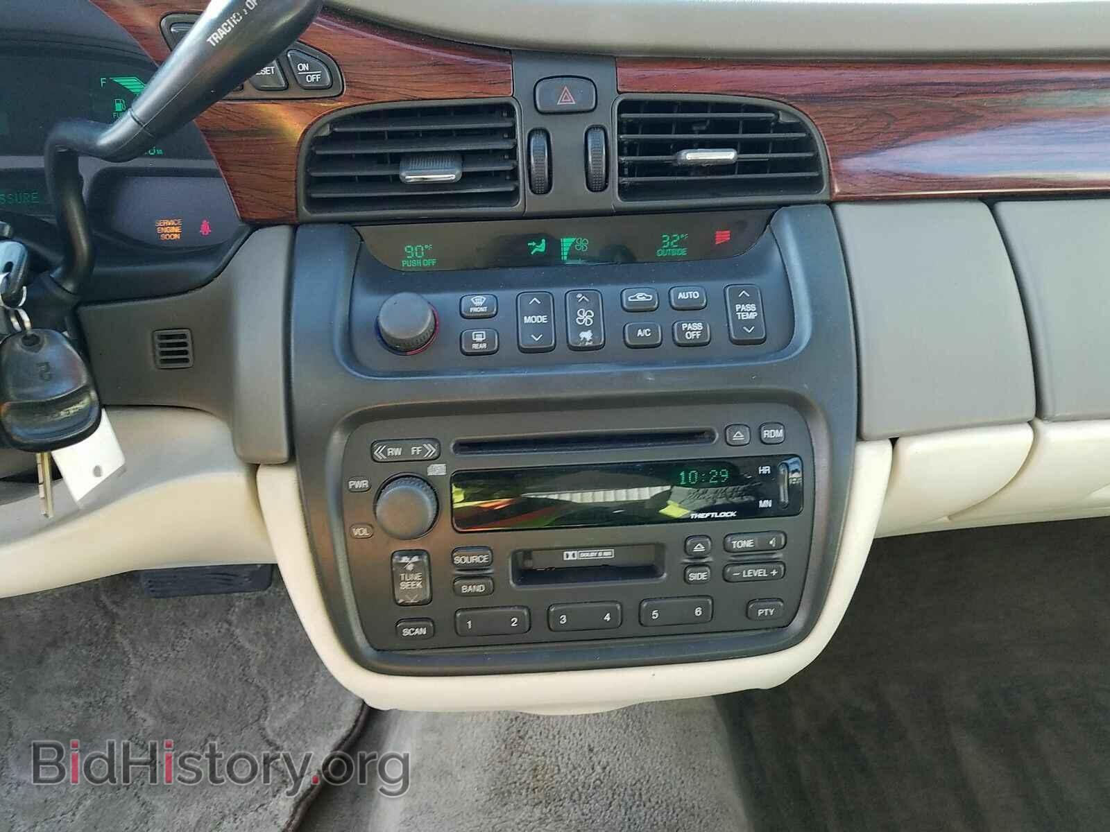 2003 Cadillac DeVille - VIN: 1G6KD54Y83U186879 - Photo 4