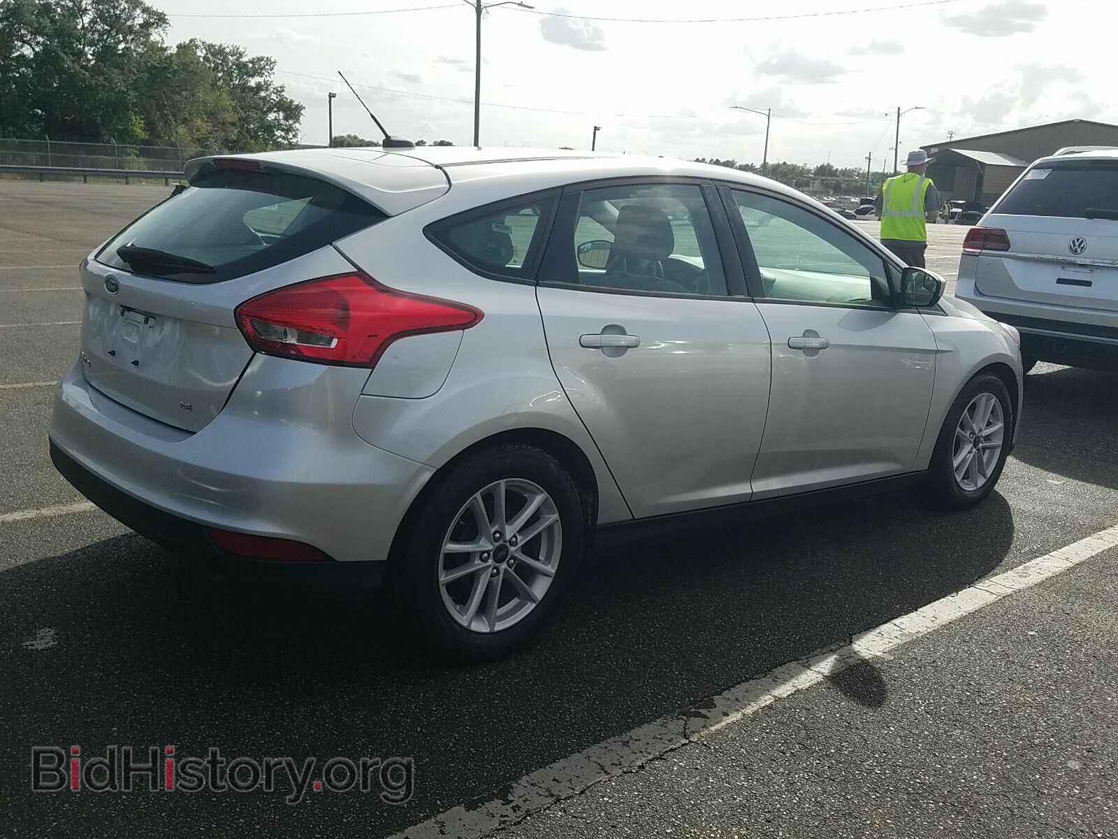 2018 Ford Focus - VIN: 1FADP3K29JL213080 - Фото 2
