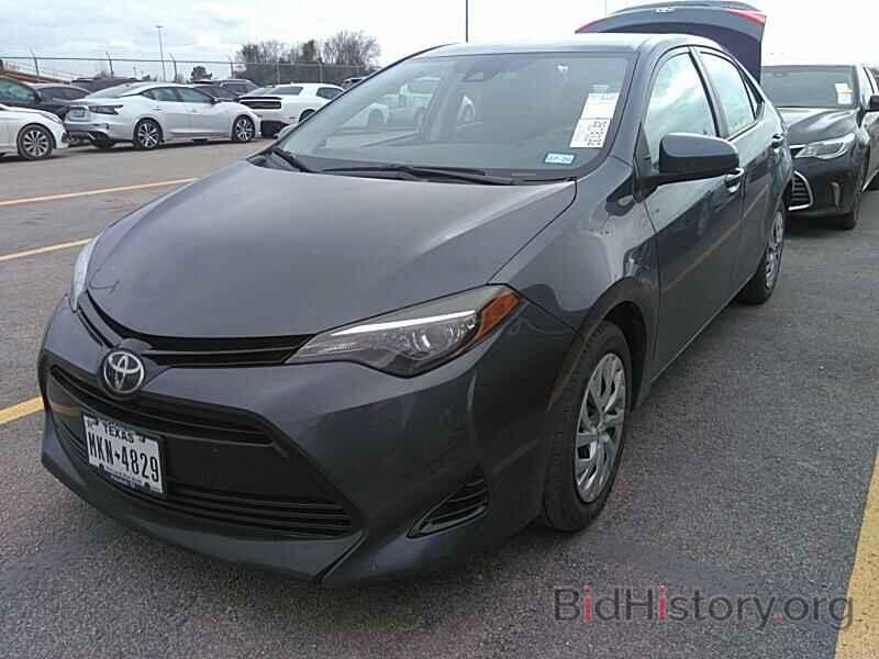 Photo 5YFBURHE1HP702556 - Toyota Corolla 2017