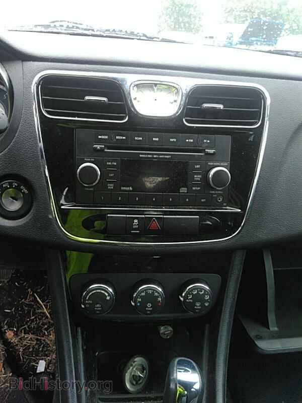 2013 Chrysler 200 - VIN: 1C3CCBBB3DN743246 - Photo 4