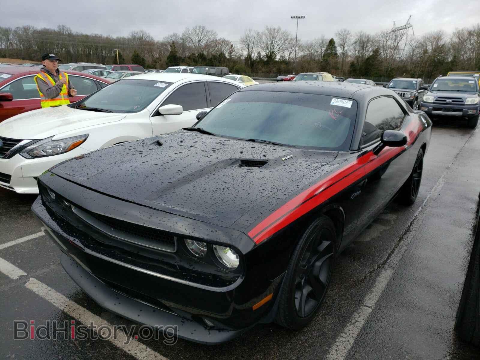 Фотография 2C3CDYBT5CH130206 - Dodge Challenger 2012