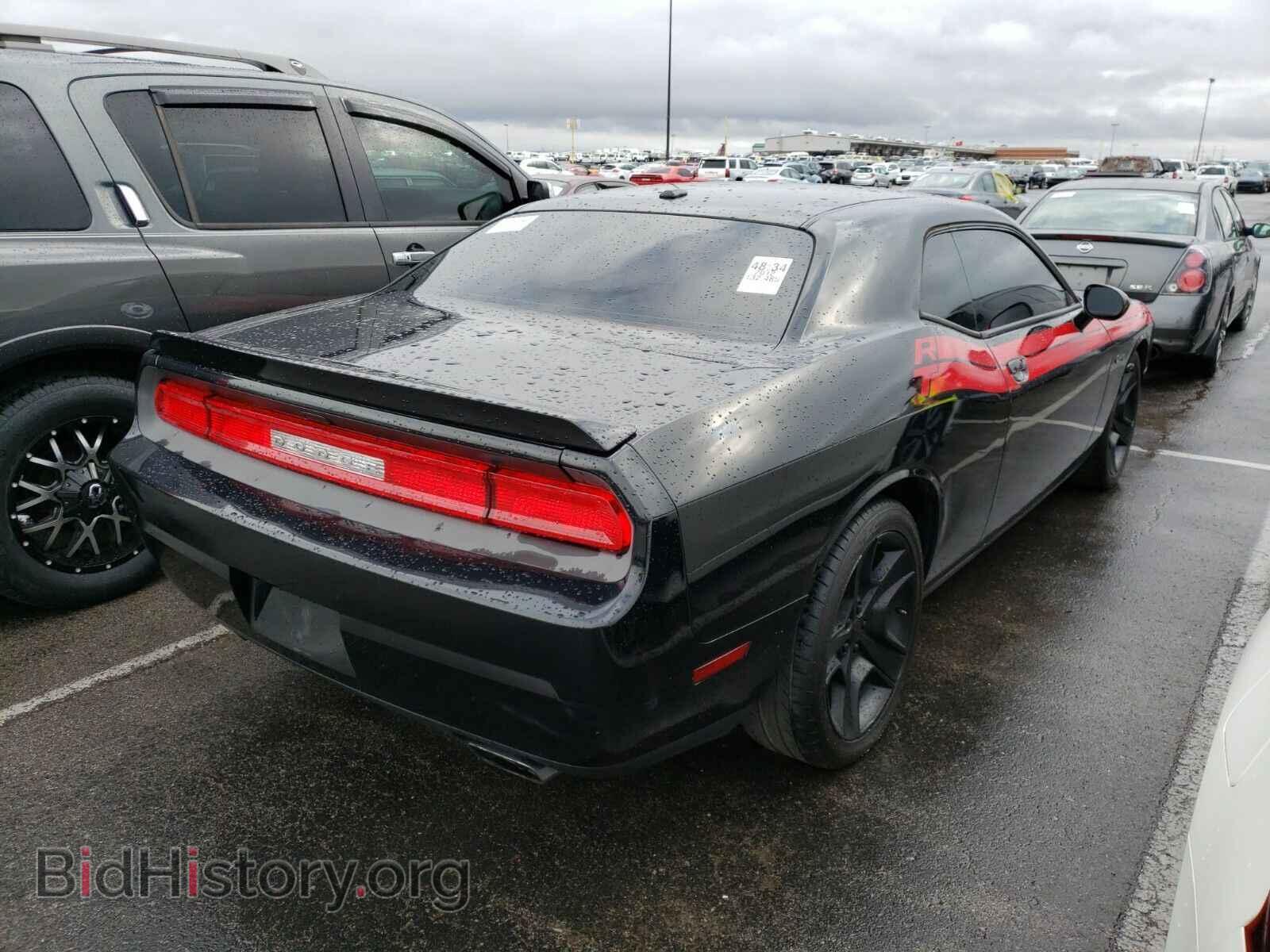 2012 Dodge Challenger - VIN: 2C3CDYBT5CH130206 - Фото 2