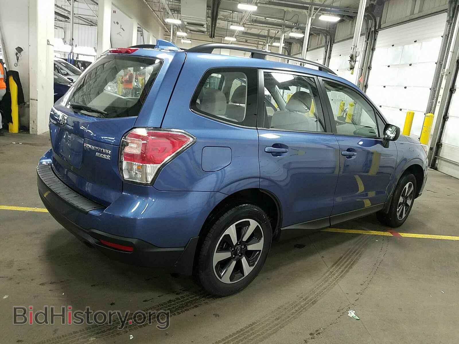 2017 Subaru Forester - VIN: JF2SJABC4HH556071 - Фото 2