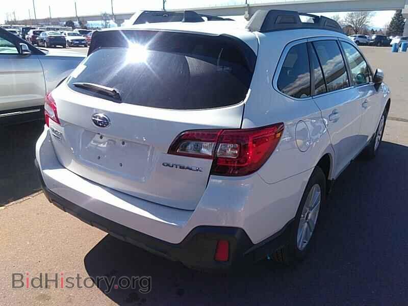 2019 Subaru Outback - VIN: 4S4BSAFC0K3373529 - Фото 2