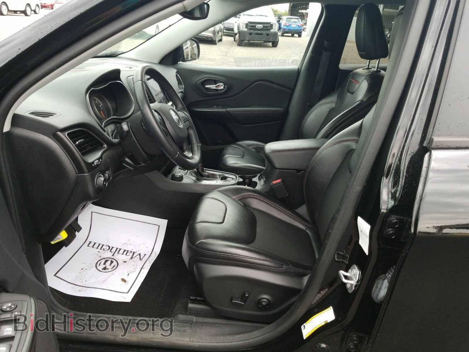 2019 Jeep Cherokee - VIN: 1C4PJMBX7KD298880 - Фото 3