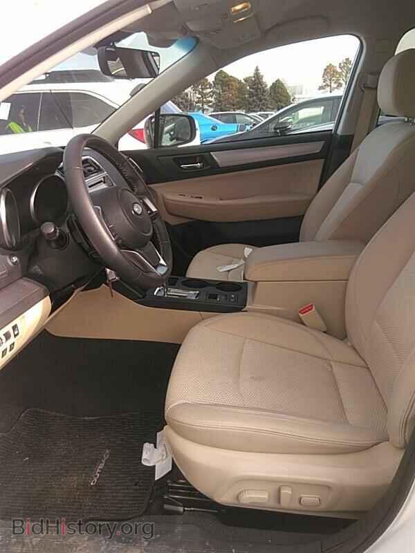 2019 Subaru Outback - VIN: 4S4BSAFCXK3374025 - Фото 3