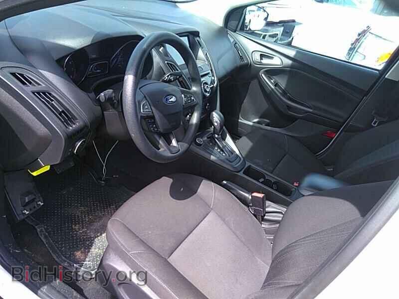 2017 Ford Focus - VIN: 1FADP3H29HL236523 - Фото 3