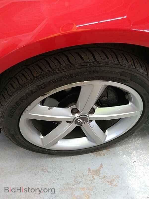 2012 Audi A4 - VIN: WAUFFBFL6CA044702 - Фото 12