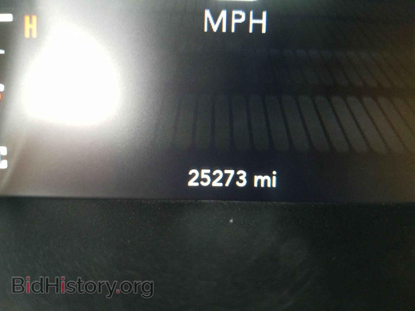 2017 Dodge Challenger - VIN: 2C3CDZBT6HH547198 - Фото 5