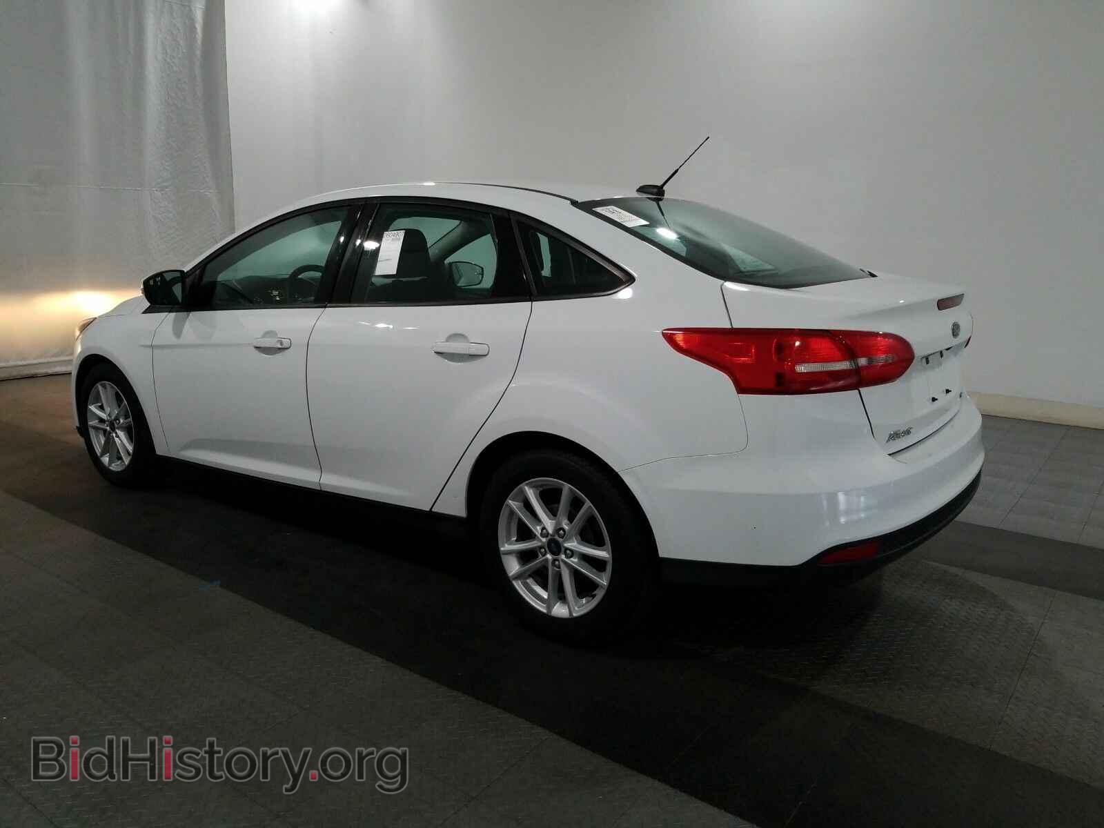 2016 Ford Focus - VIN: 1FADP3F28GL303064 - Photo 6