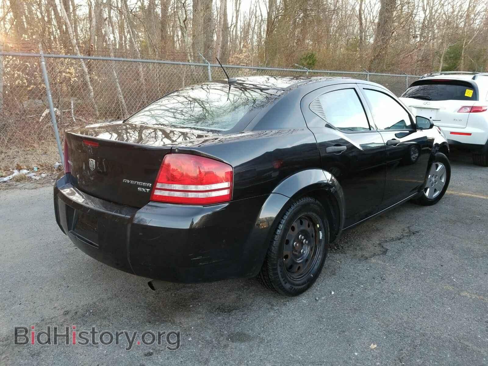 2010 Dodge Avenger - VIN: 1B3CC4FB3AN179595 - Фото 2