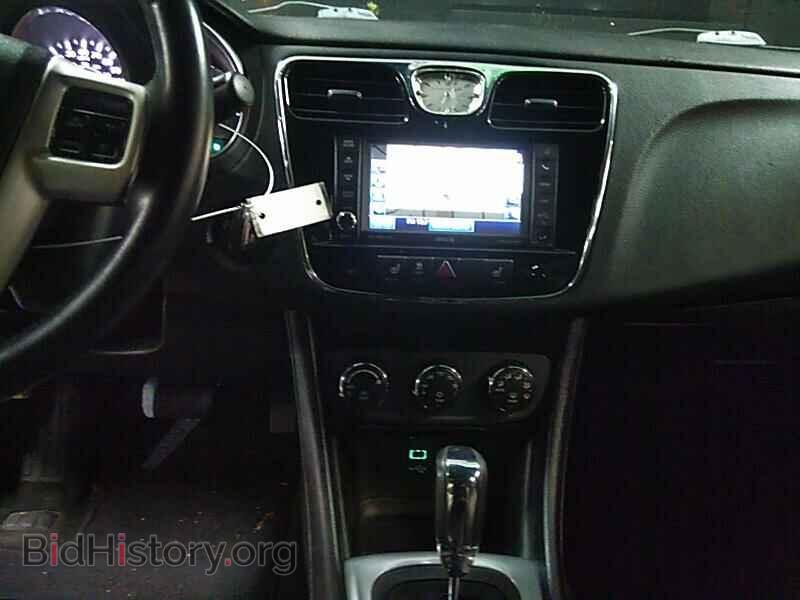 2013 Chrysler 200 - VIN: 1C3CCBCG8DN600965 - Photo 4