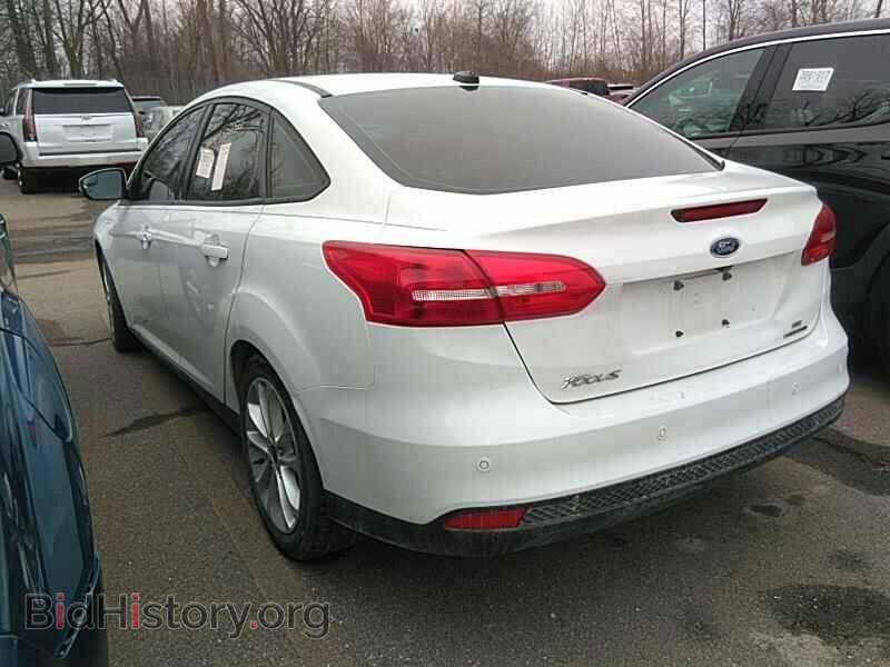 2016 Ford Focus - VIN: 1FADP3F2XGL262355 - Фото 8