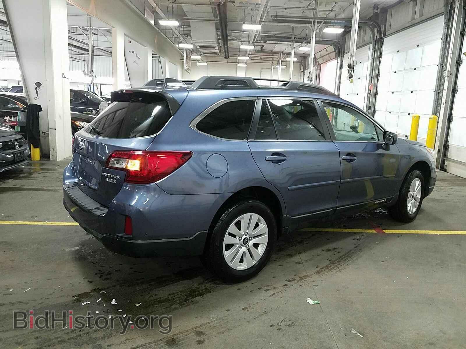 2017 Subaru Outback - VIN: 4S4BSADC8H3366789 - Фото 2