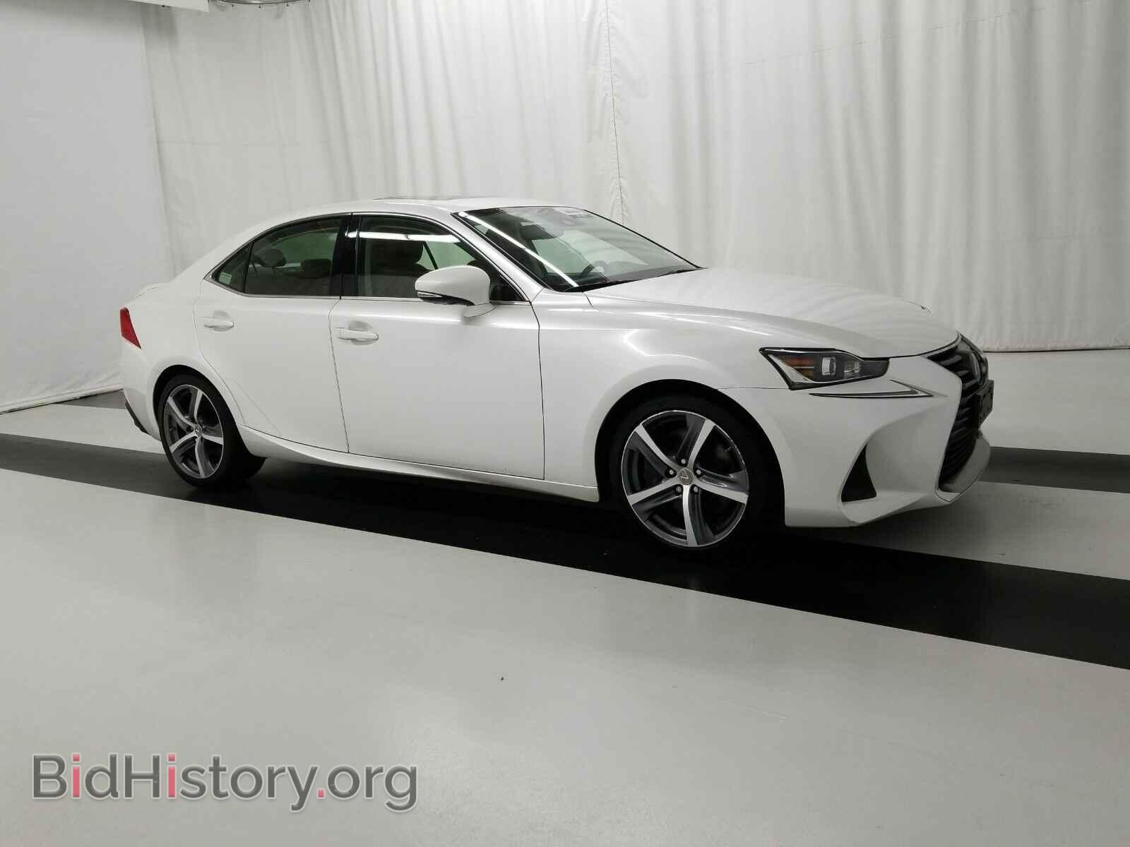 2017 Lexus IS - VIN: JTHCM1D2XH5019915 - Фото 3
