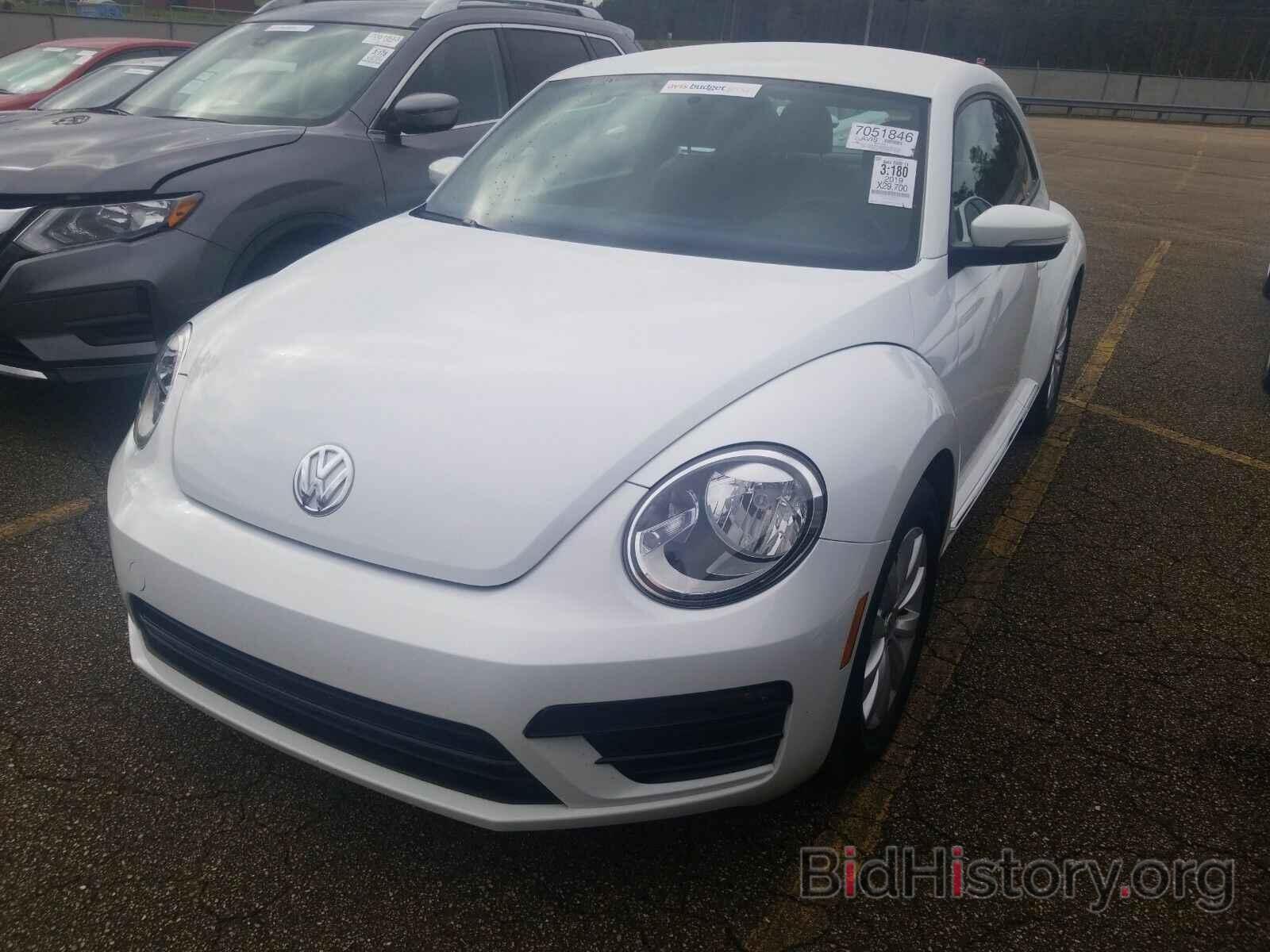 Photo 3VWFD7AT8KM707652 - Volkswagen Beetle 2019