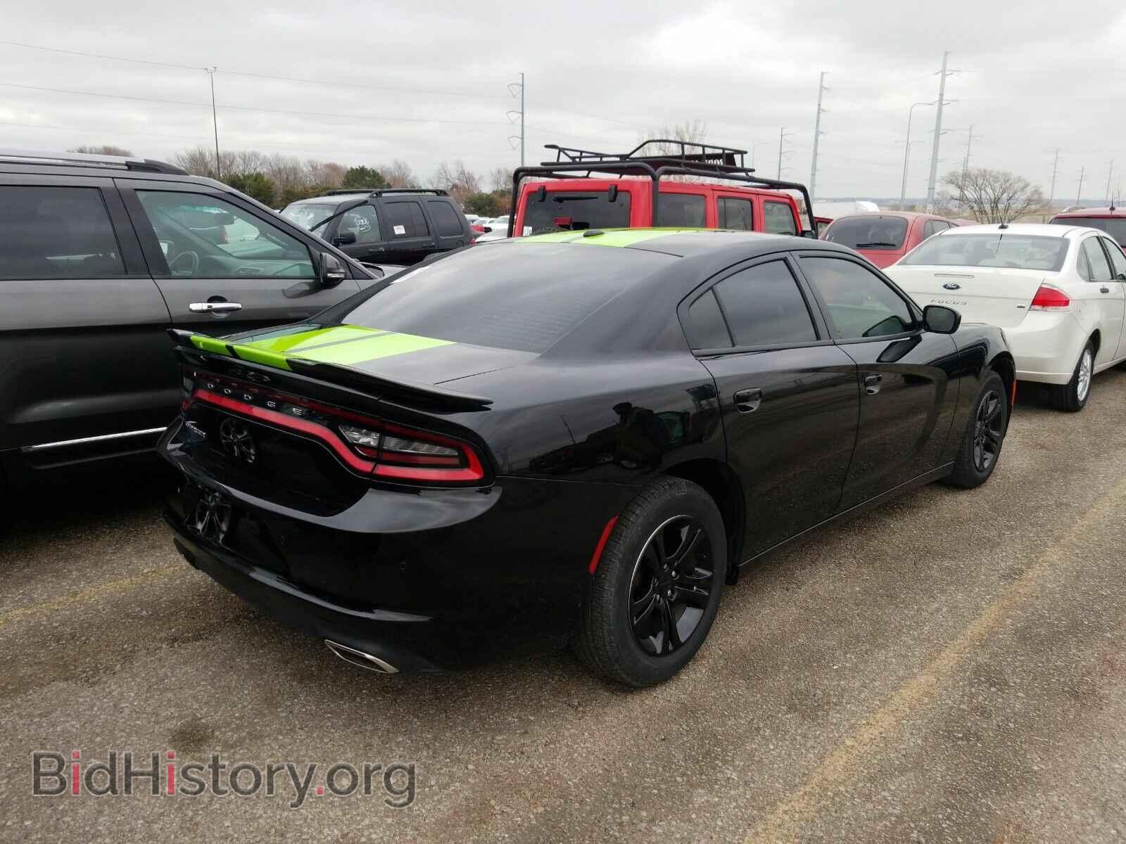 2019 Dodge Charger - VIN: 2C3CDXBGXKH537496 - Photo 2