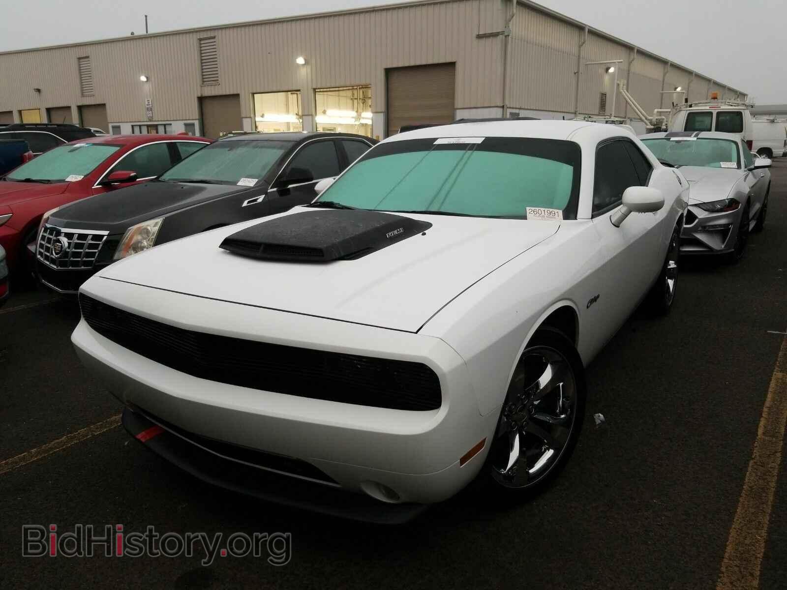 Photo 2C3CDYBT6EH162262 - Dodge Challenger 2014